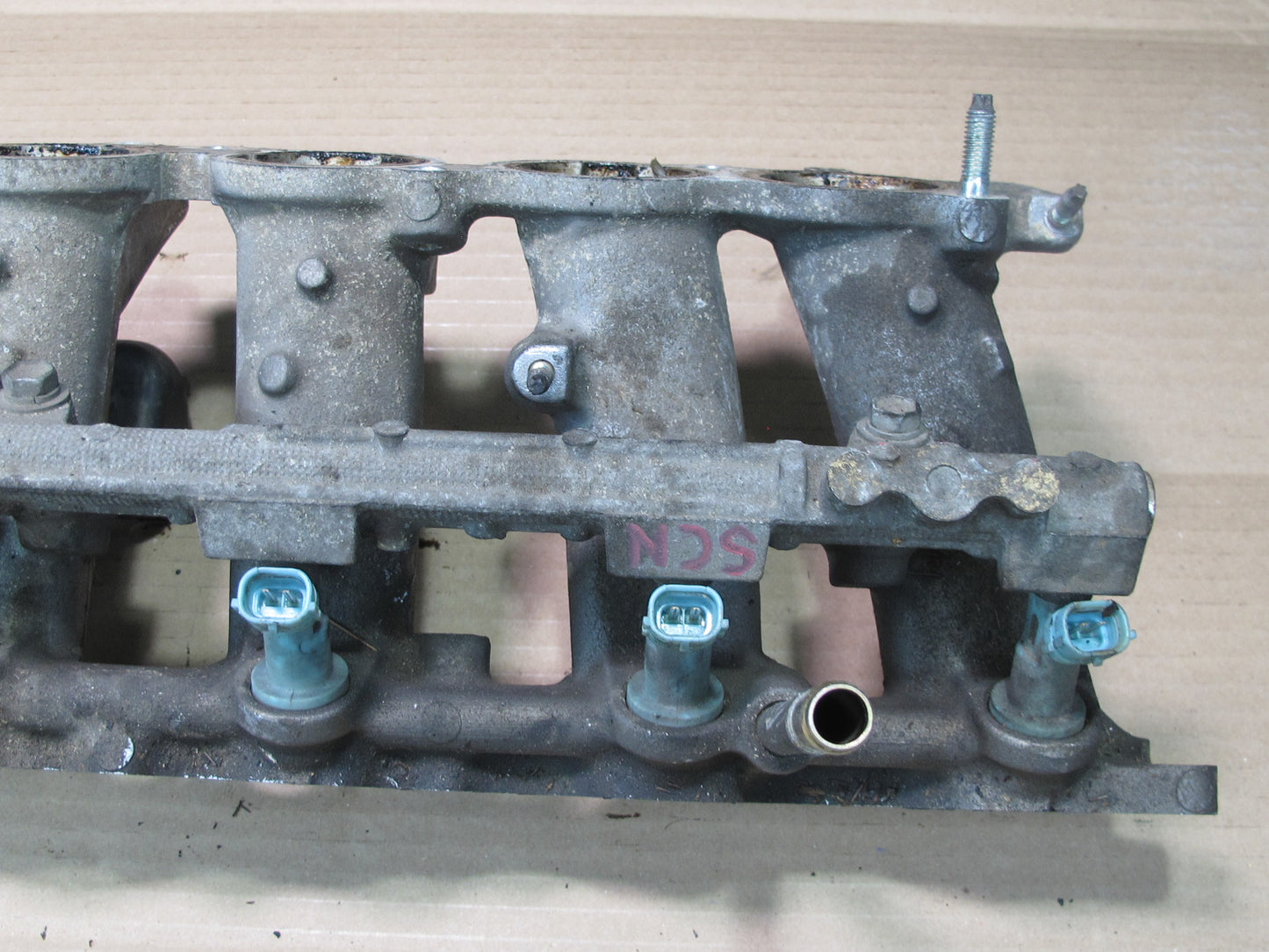 98-00 Lexus SC300 2JZGE Engine Lower Intake Manifold w Pressure Hard Line OEM