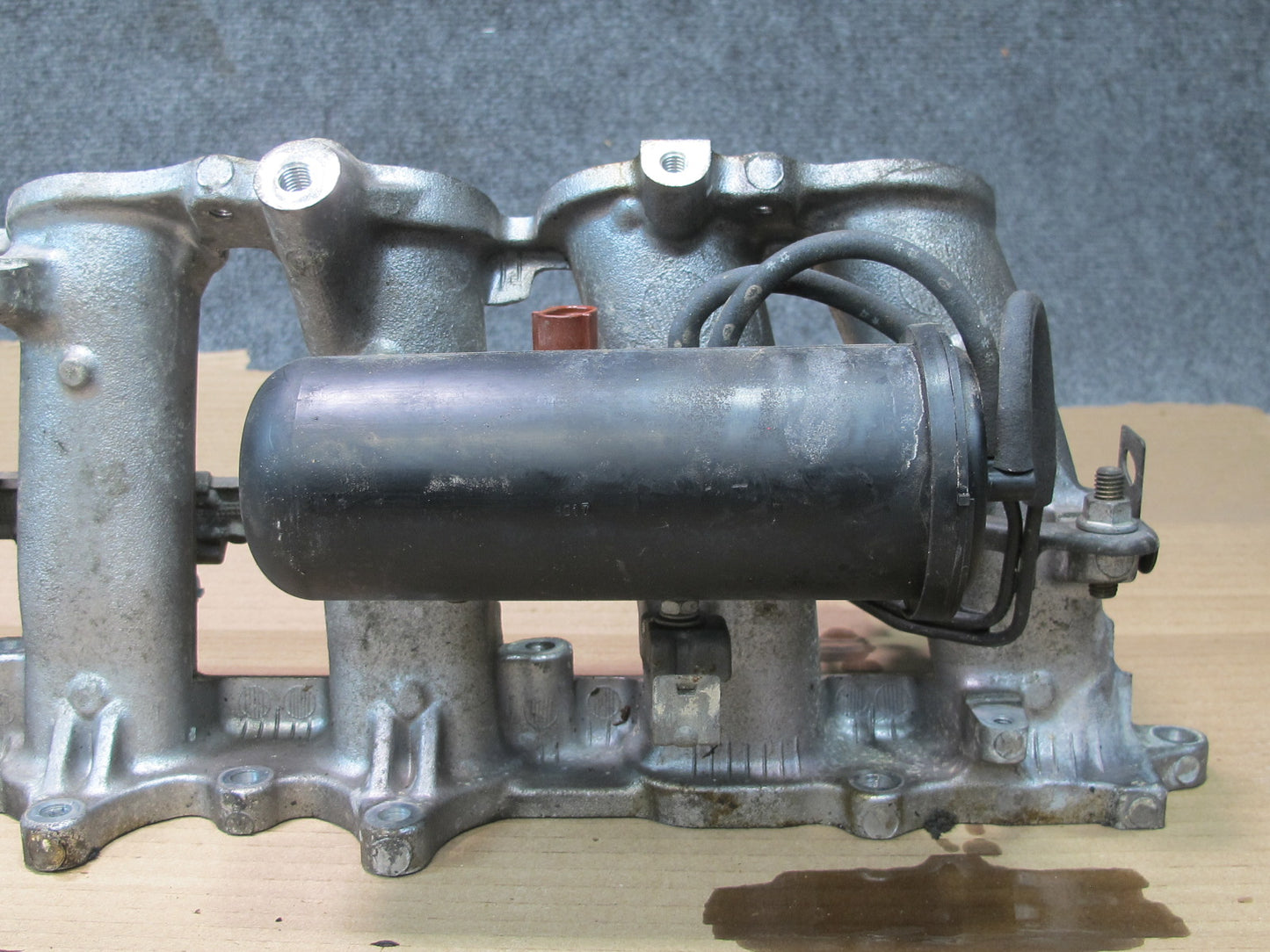 98-00 Lexus SC300 2JZGE Engine Lower Intake Manifold w Pressure Hard Line OEM