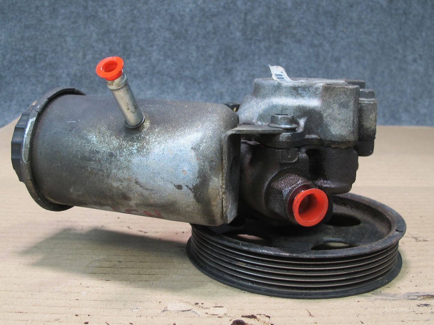 97-98 Lexus JZZ31L SC300 Power Steering Pump Reservoir Pulley Assembly OEM