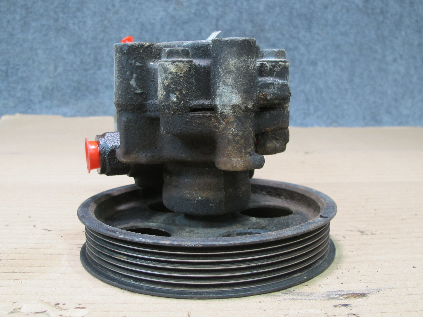 97-98 Lexus JZZ31L SC300 Power Steering Pump Reservoir Pulley Assembly OEM