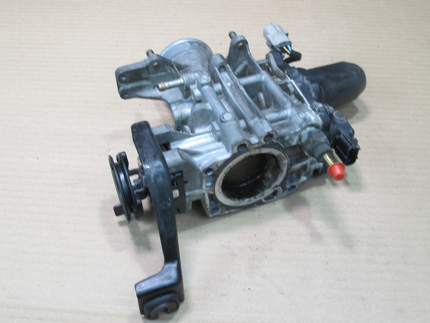 98-00 Lexus SC300 3.0L 2JZGE Engine Throttle Body w Sensor Assembly Etsc-i OEM