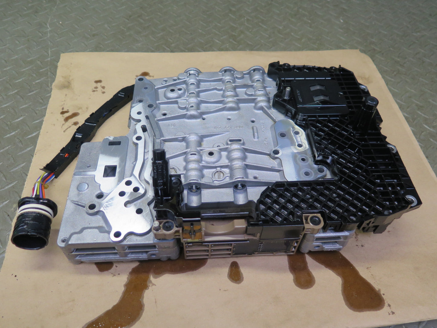 2010 Audi B8 S5 Coupe 4.2L AWD LMJ A/T  Valve Body Mechatronic 101K Miles OEM