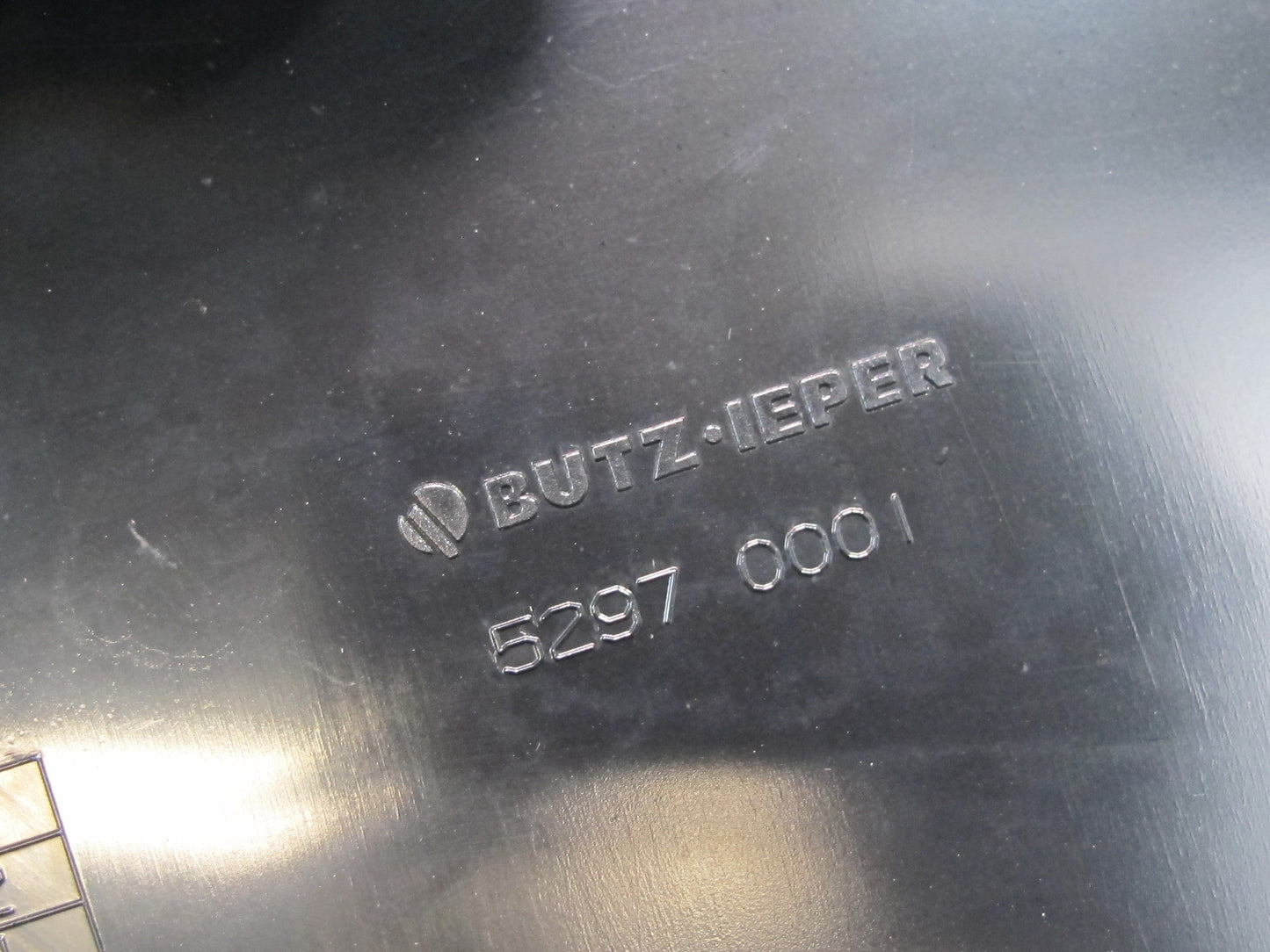 01-06 BMW E46 330ci Convertible SKI BAG Access Storage Cassette Housing OEM