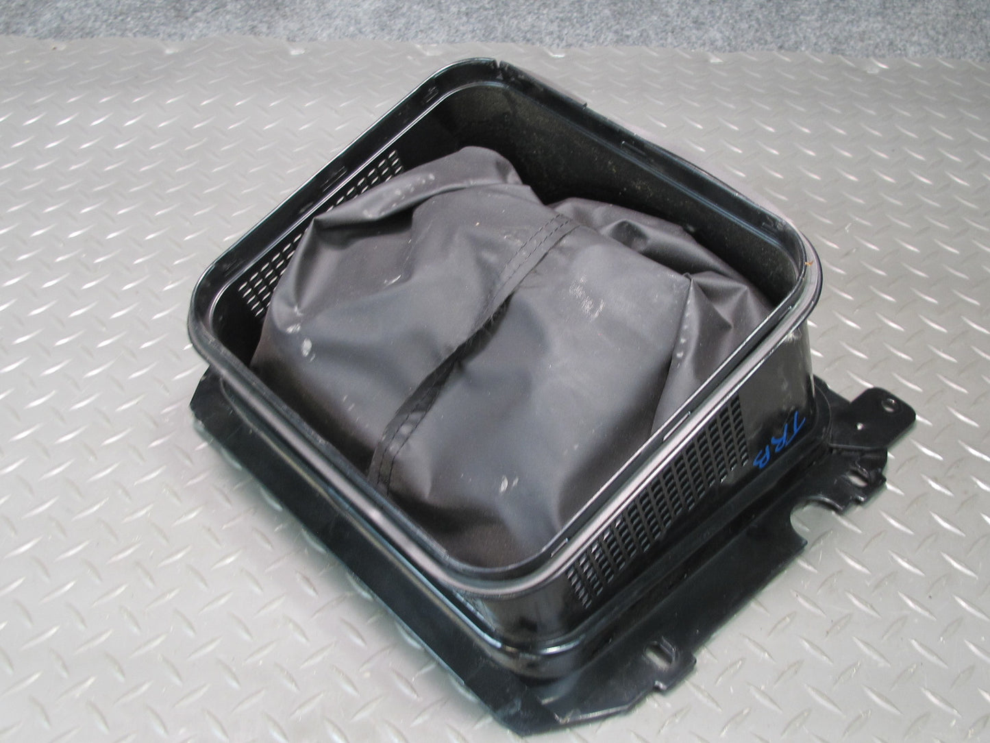 01-06 BMW E46 330ci Convertible SKI BAG Access Storage Cassette Housing OEM