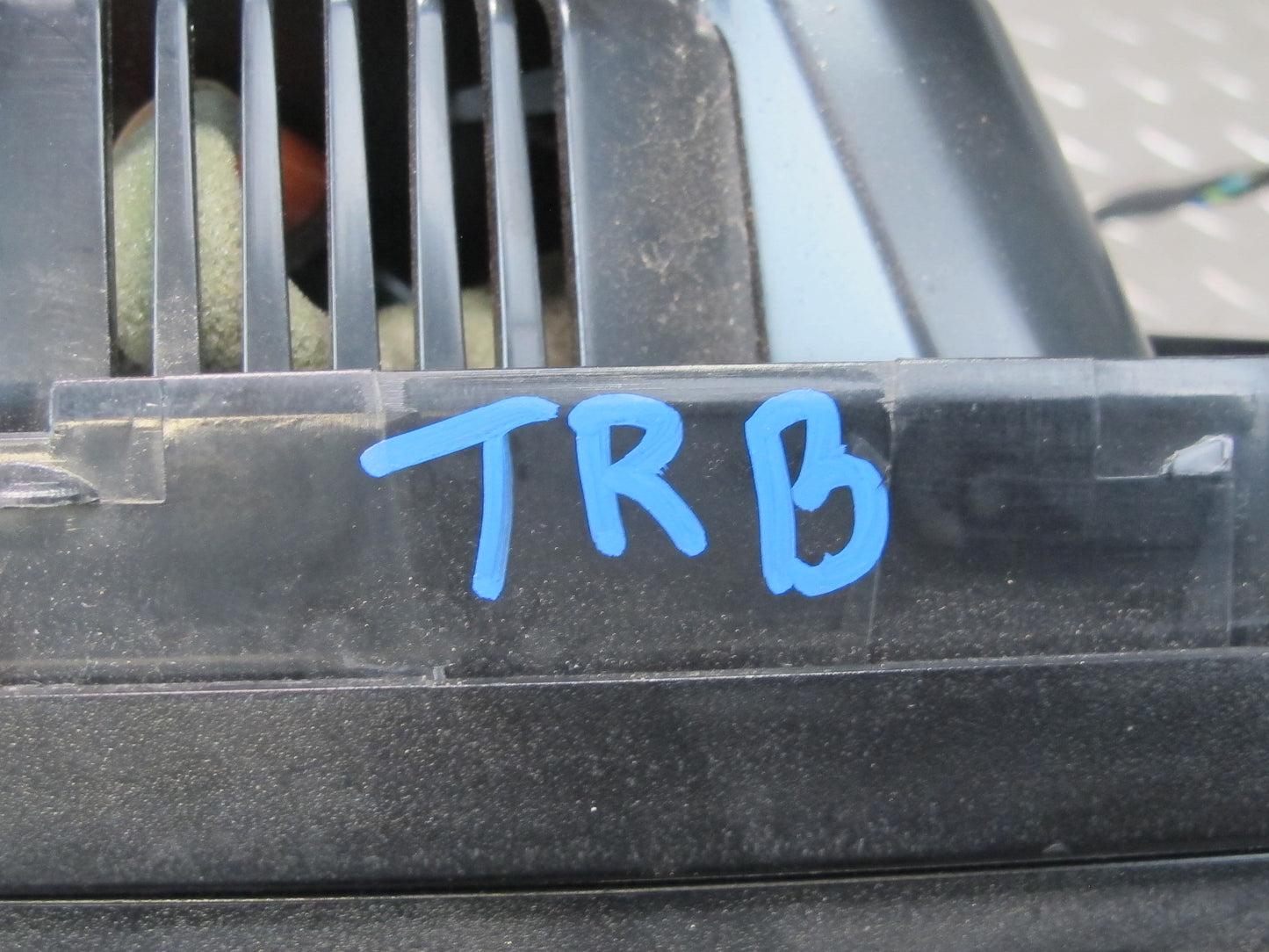 01-06 BMW E46 330ci Convertible Rear Subwoofer Speaker w Cover OEM