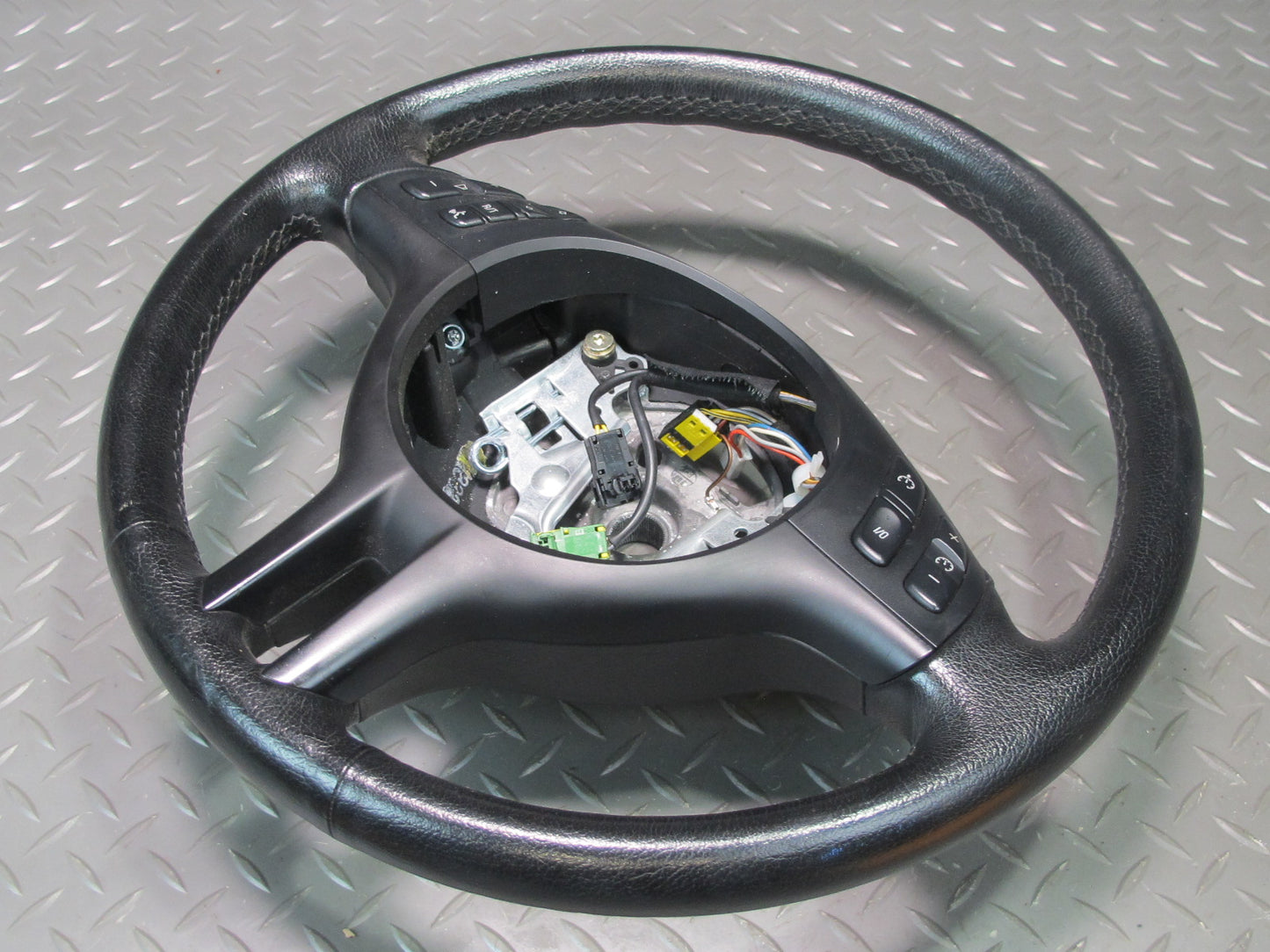 01-06 BMW E46 330ci 3-SPOKE Sport Leather Steering w Controls Black 6753957 OEM