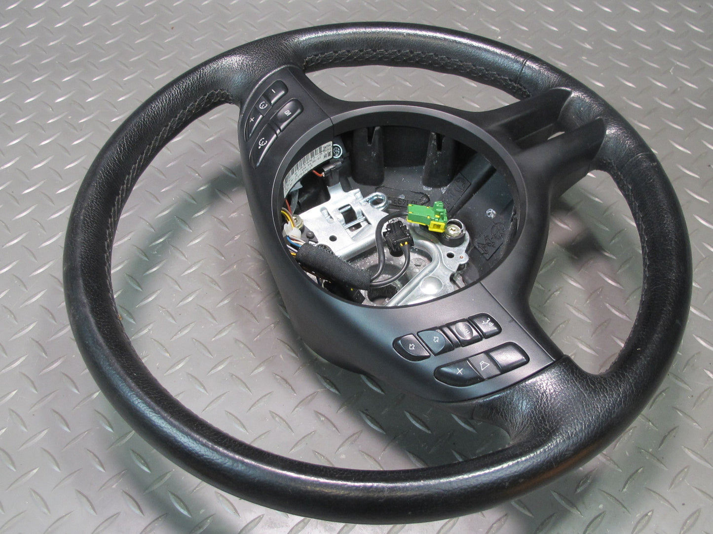 01-06 BMW E46 330ci 3-SPOKE Sport Leather Steering w Controls Black 6753957 OEM