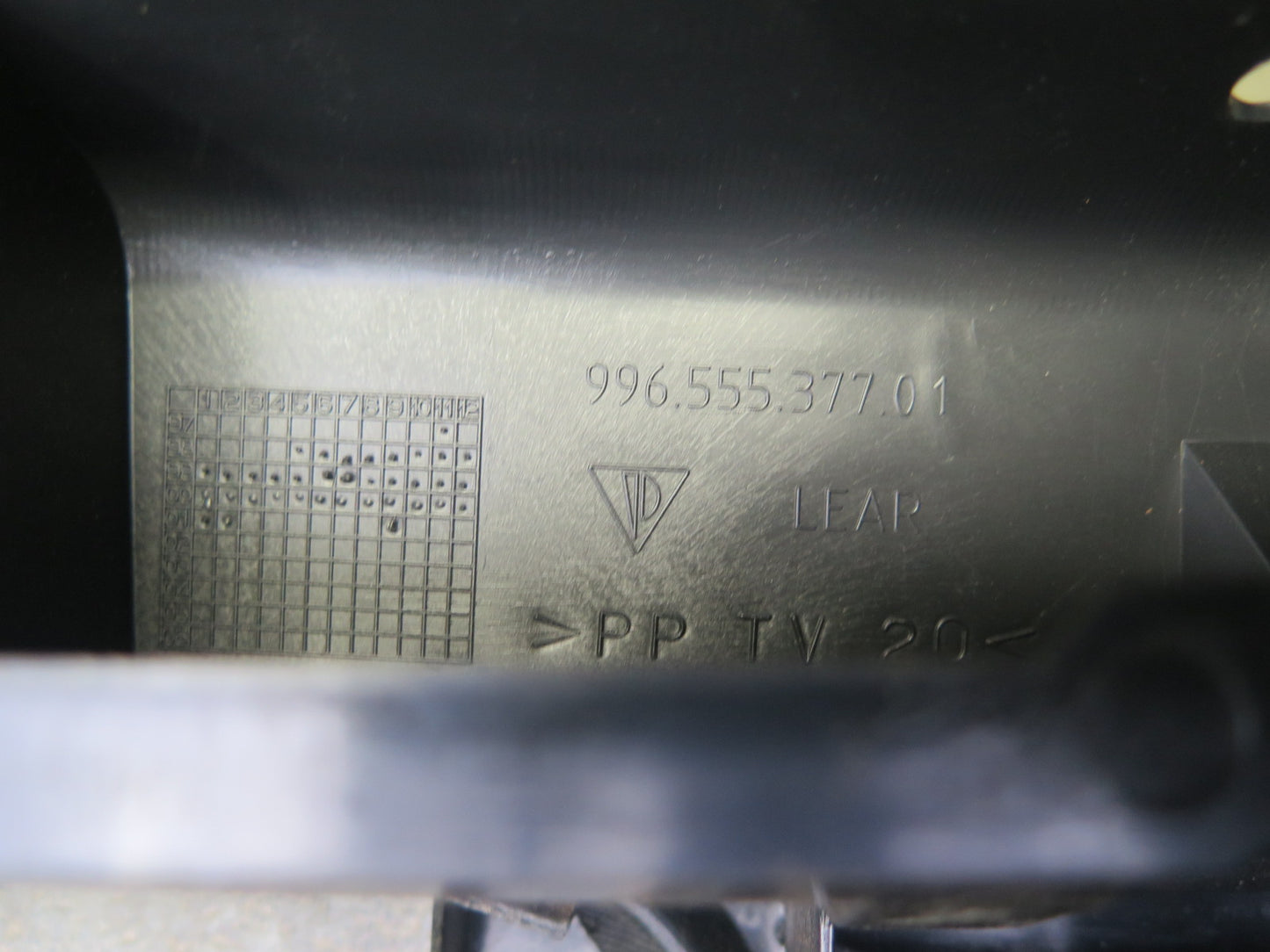 2002-2005 Porsche 911 996 Convertible Roll Bar Trim Cover Panel 99655538503