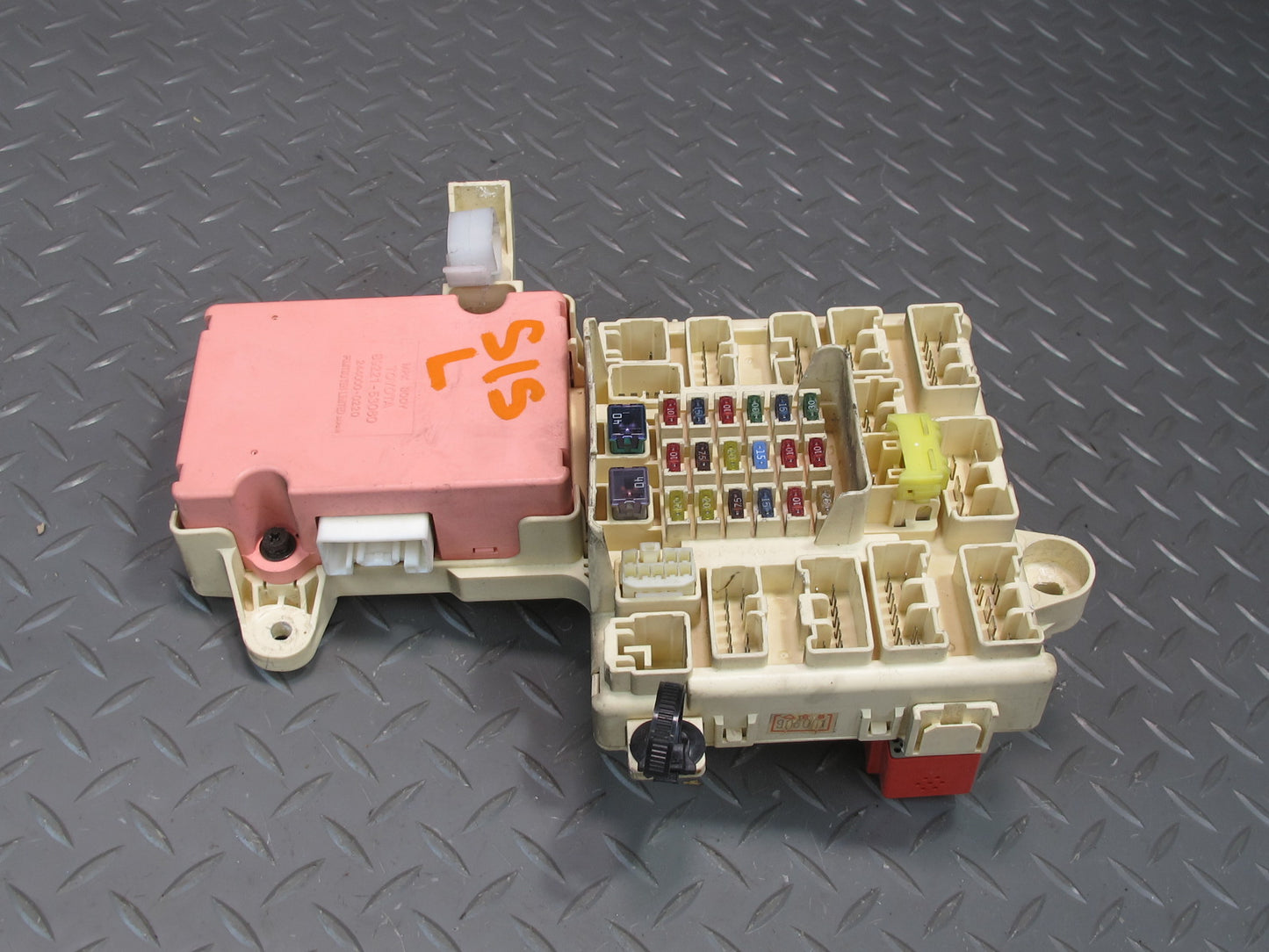 2001 Lexus JCE10L IS300 Left Junction Fuse Relay Box w Network Computer OEM