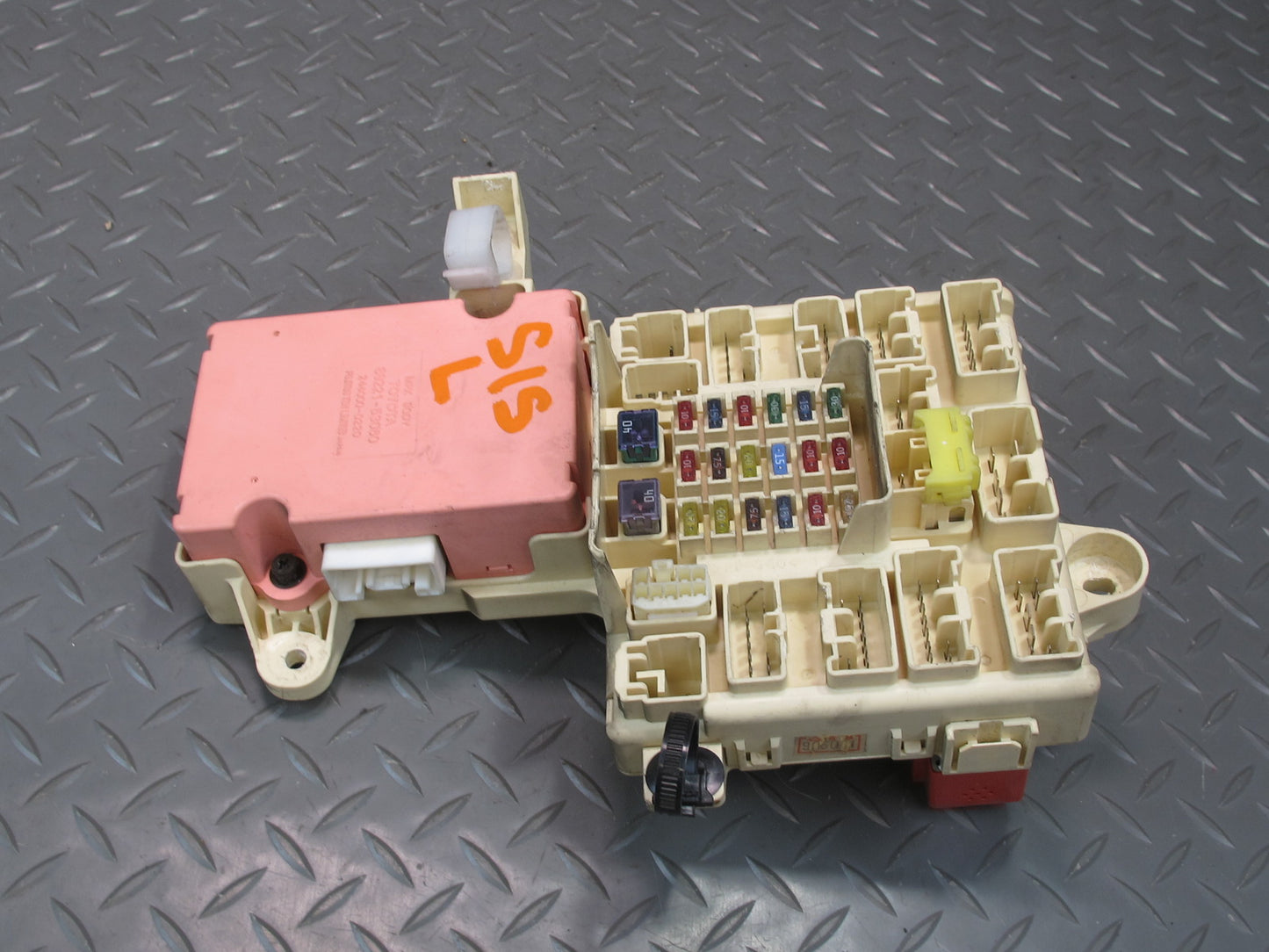 2001 Lexus JCE10L IS300 Left Junction Fuse Relay Box w Network Computer OEM