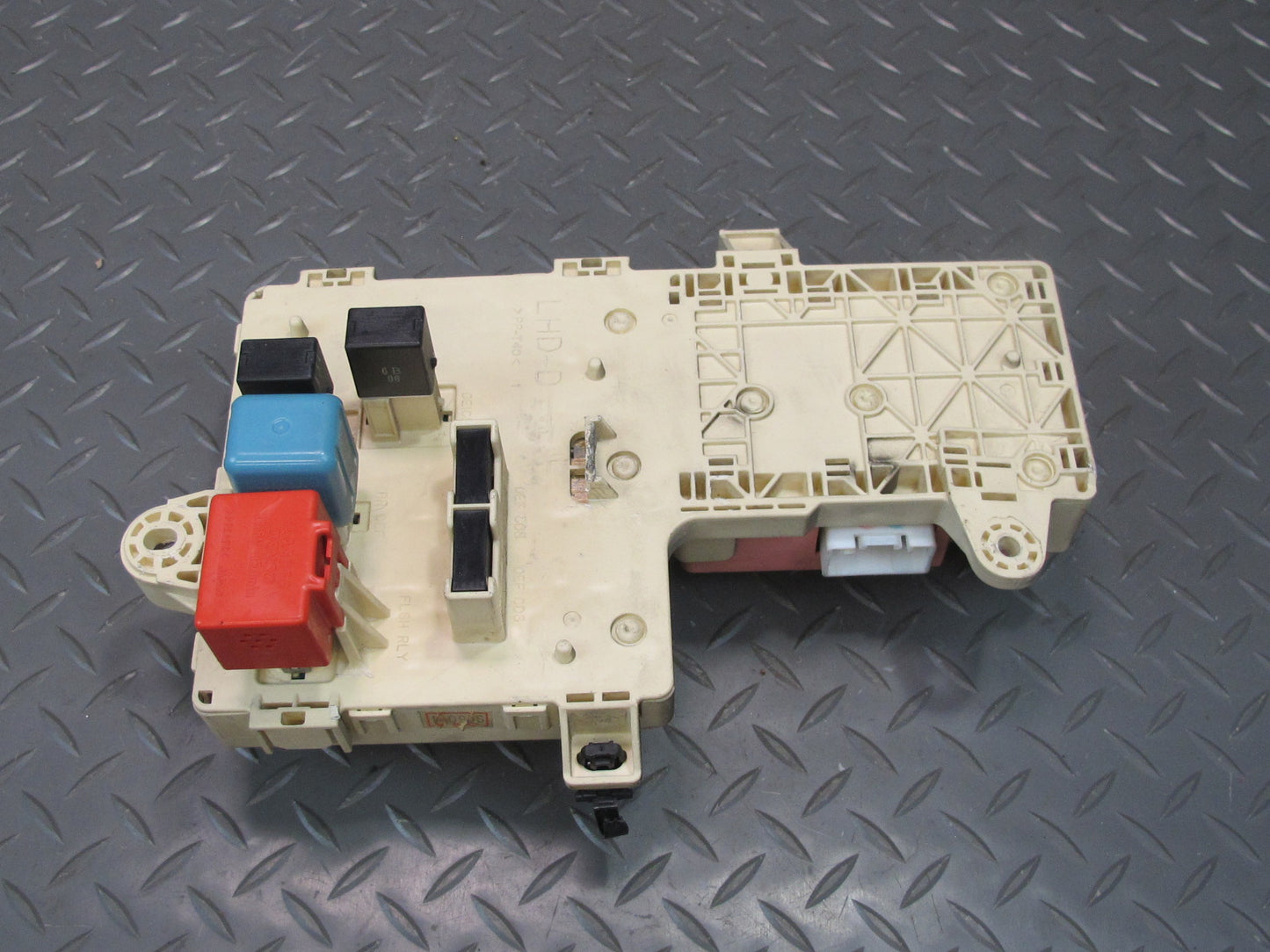 2001 Lexus JCE10L IS300 Left Junction Fuse Relay Box w Network Computer OEM