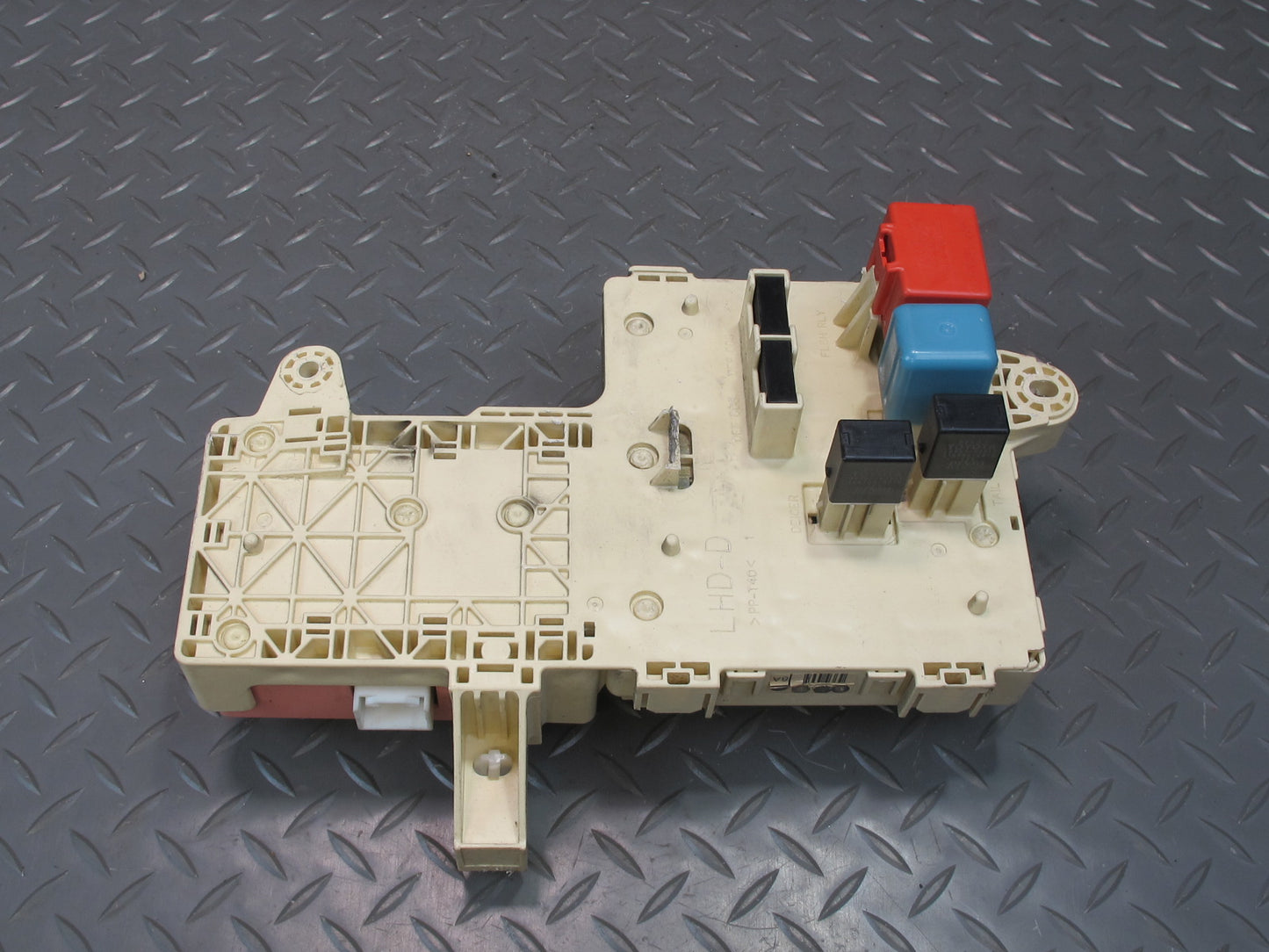 2001 Lexus JCE10L IS300 Left Junction Fuse Relay Box w Network Computer OEM