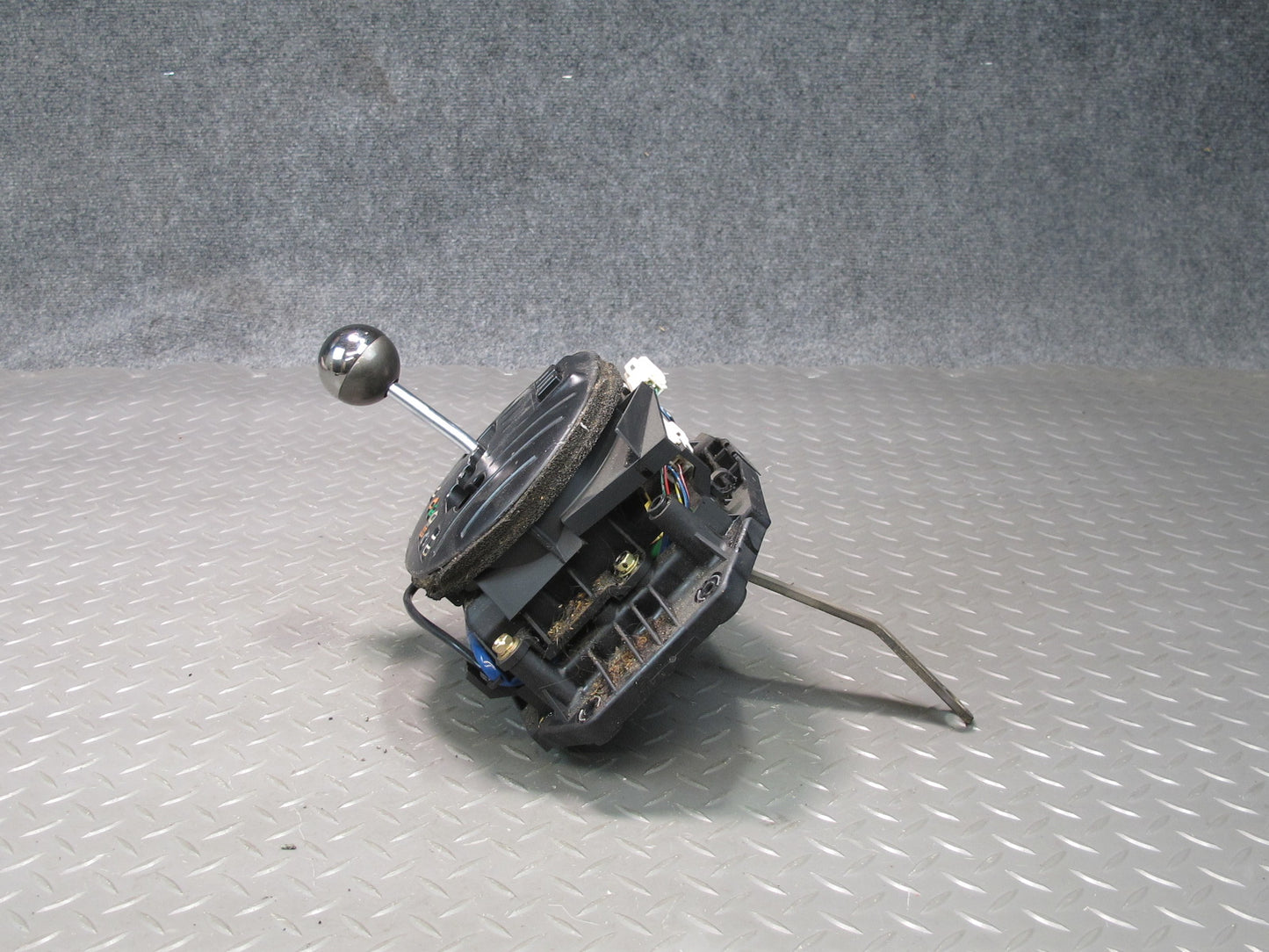 01-05 Lexus JCE10L IS300 A/T Automatic Transmission Gear Shifter w Knob OEM