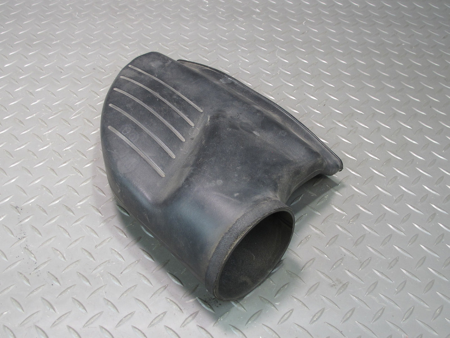 01-05 Lexus JCE10L IS300 Air Intake Cleaner Filter Box Cover 17751-46140 OEM