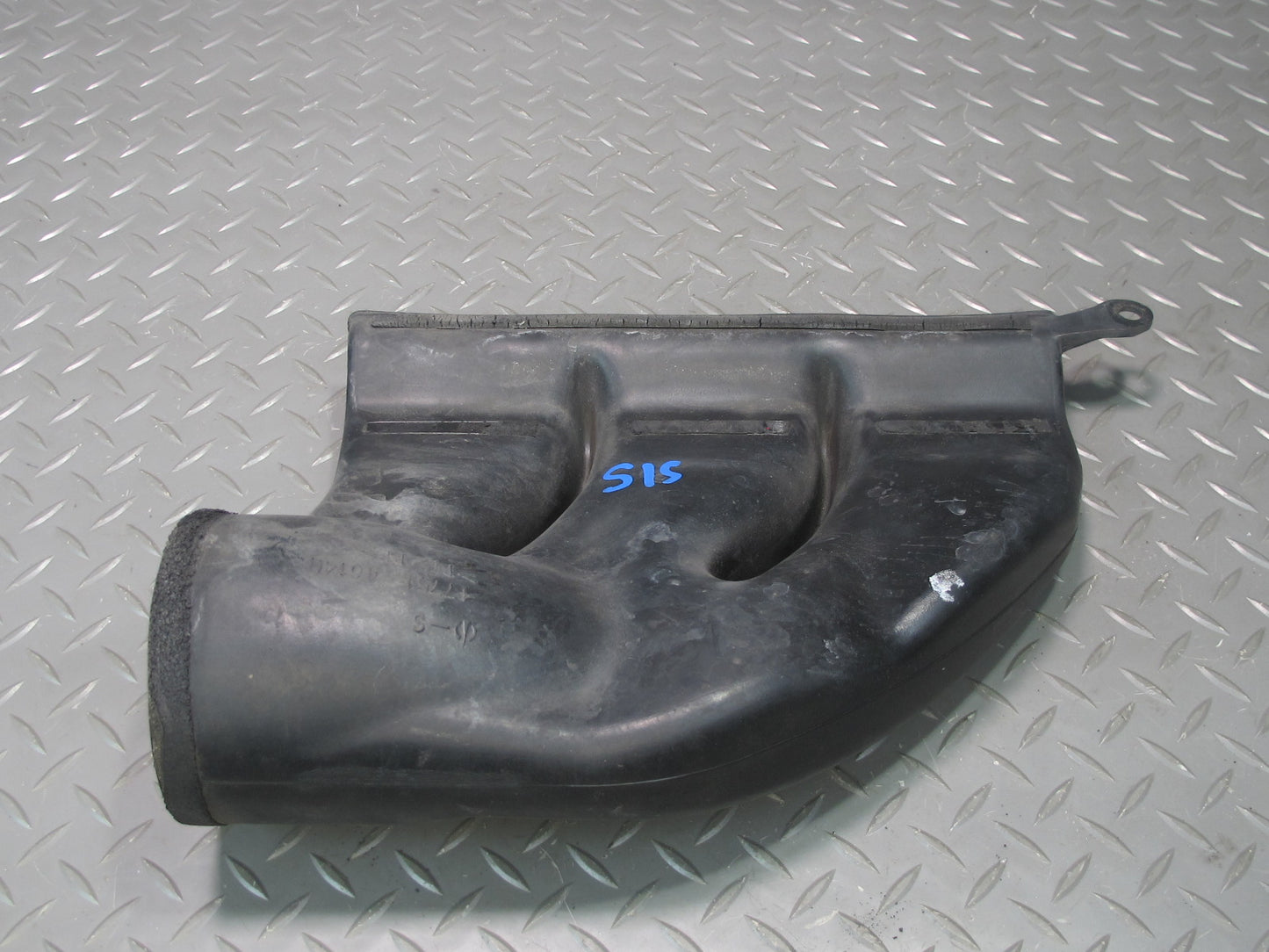 01-05 Lexus JCE10L IS300 Air Intake Cleaner Filter Box Cover 17751-46140 OEM