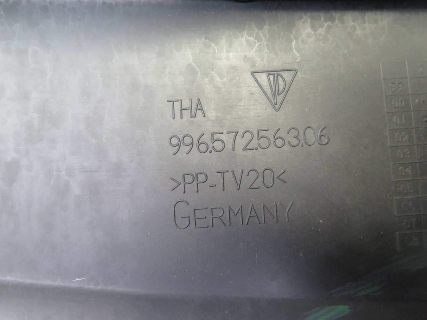 2001-2005 Porsche 911 Carrera 996 Windshield Wiper Cowl Vent Trim Cover Panel