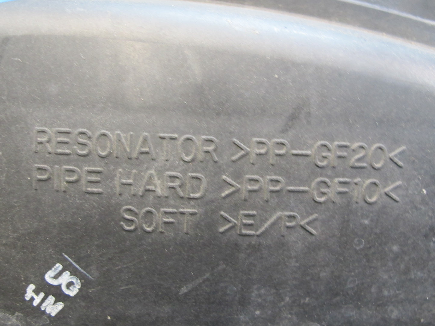 01-05 Lexus IS300 Engine Air Intake Cleaner Resonator Tube Duct OEM