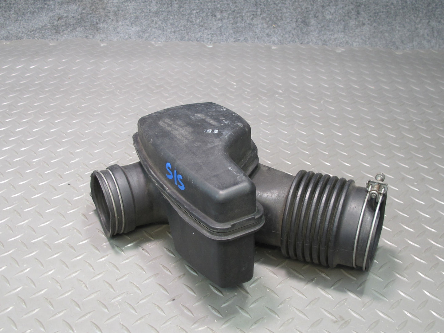 01-05 Lexus IS300 Engine Air Intake Cleaner Resonator Tube Duct OEM