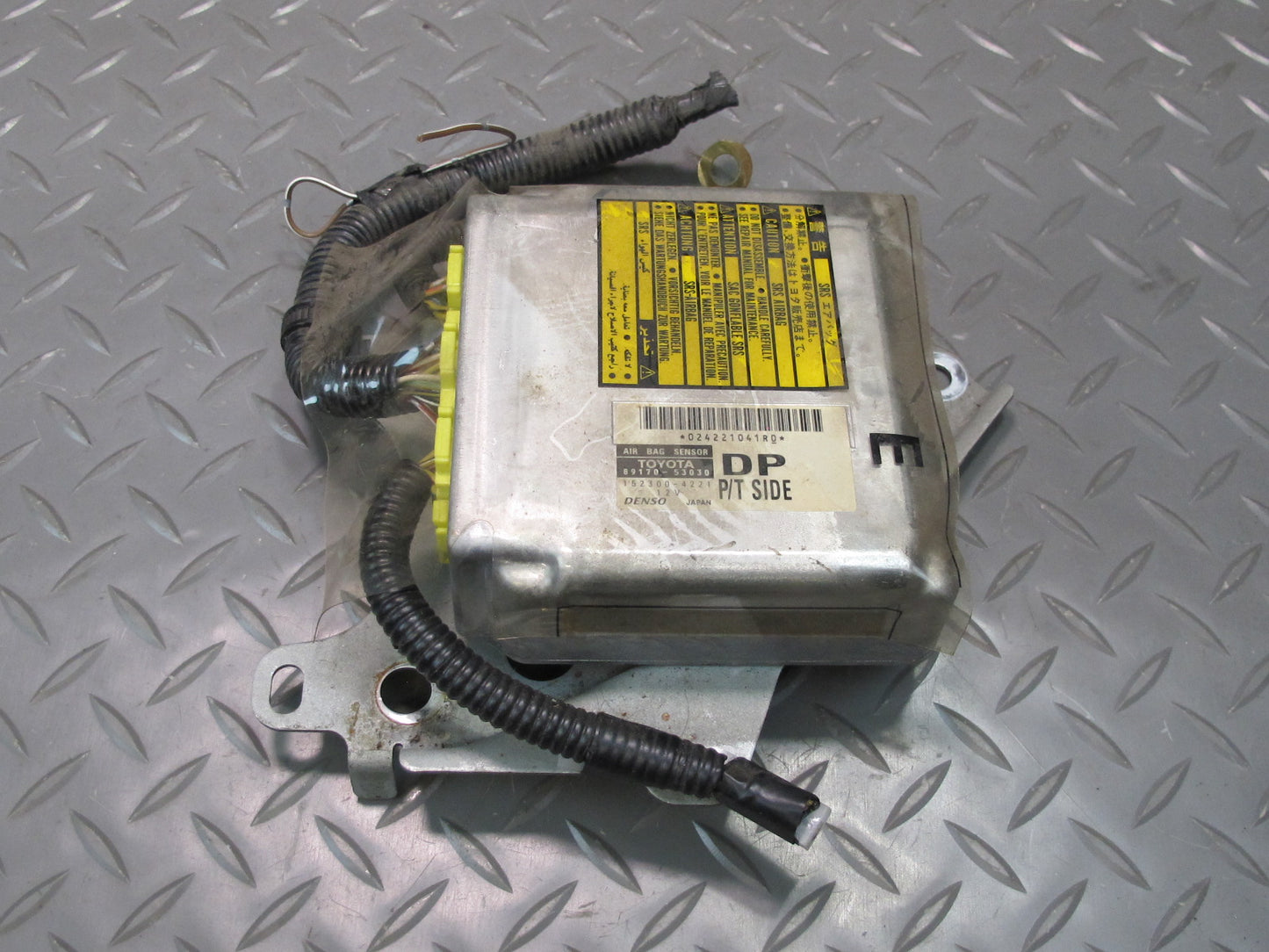 01 LEXUS IS300 SRS AIRBAG CONTROL MODULE UNIT 89170-53030 OEM