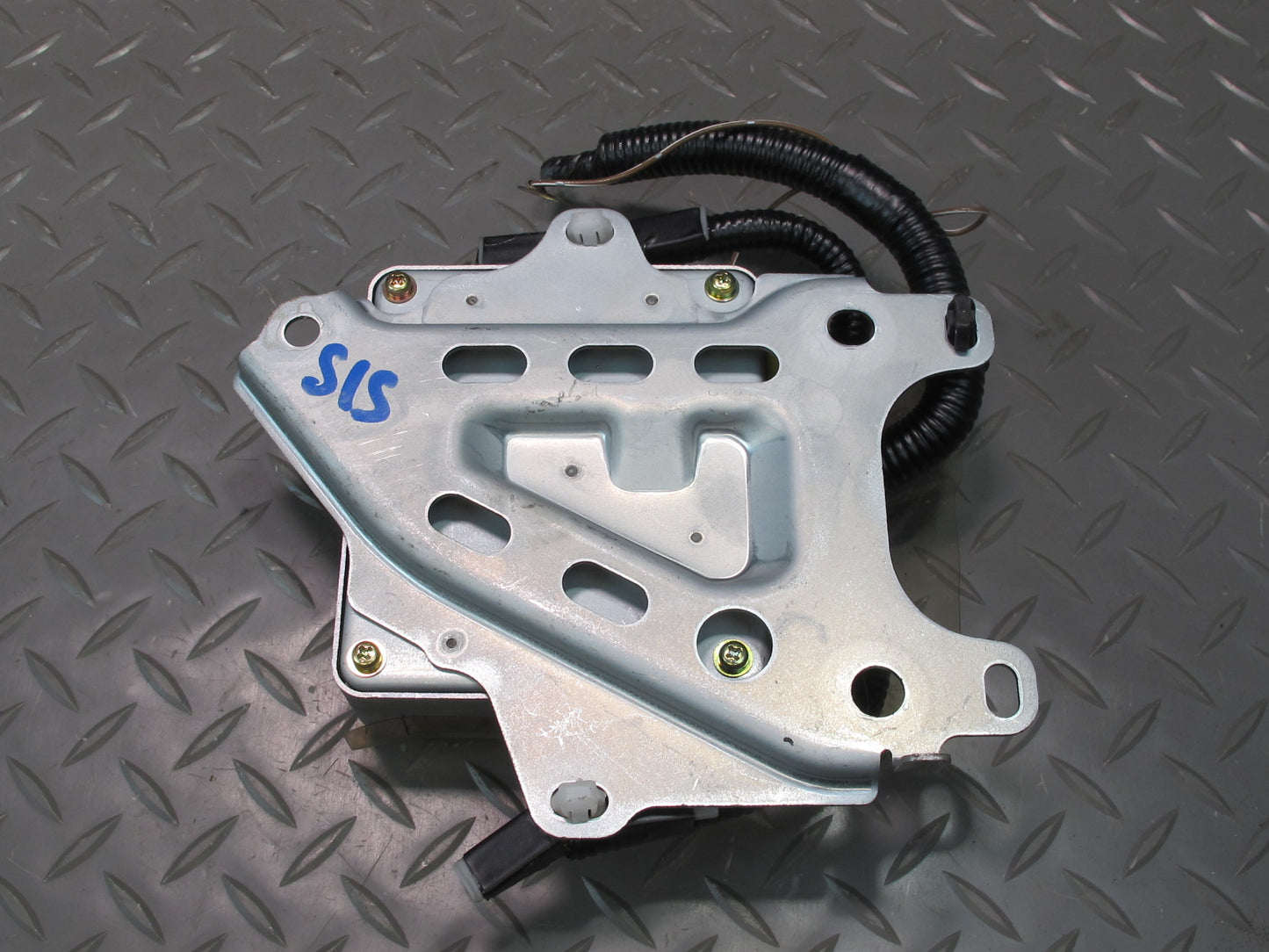 01 LEXUS IS300 SRS AIRBAG CONTROL MODULE UNIT 89170-53030 OEM