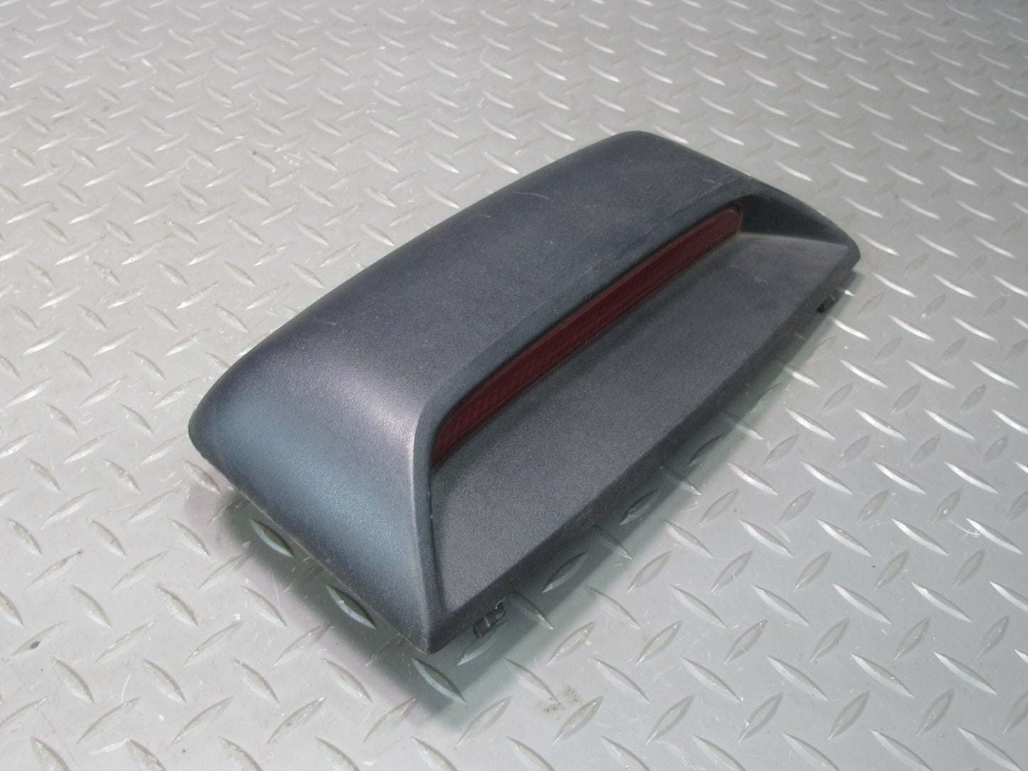 01-05 Lexus JCE10L IS300 Sedan Rear Third 3RD Center Brake Light Lamp OEM