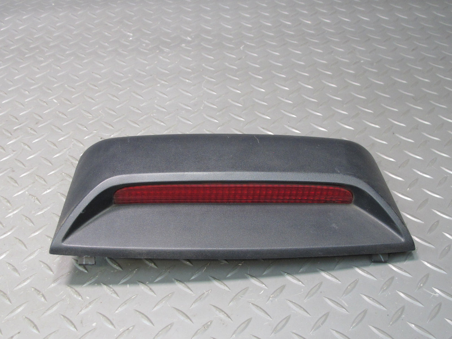 01-05 Lexus JCE10L IS300 Sedan Rear Third 3RD Center Brake Light Lamp OEM