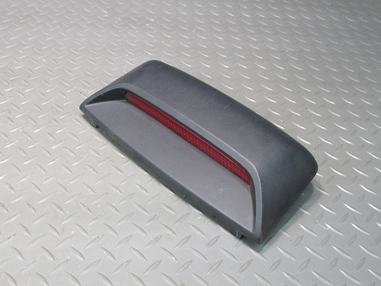 01-05 Lexus JCE10L IS300 Sedan Rear Third 3RD Center Brake Light Lamp OEM