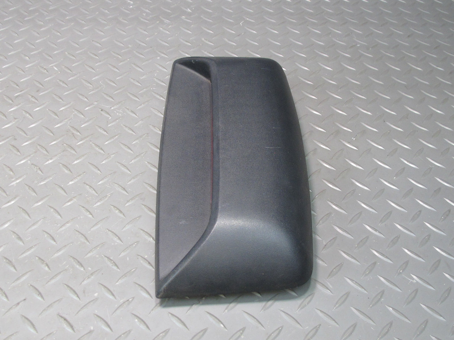 01-05 Lexus JCE10L IS300 Sedan Rear Third 3RD Center Brake Light Lamp OEM