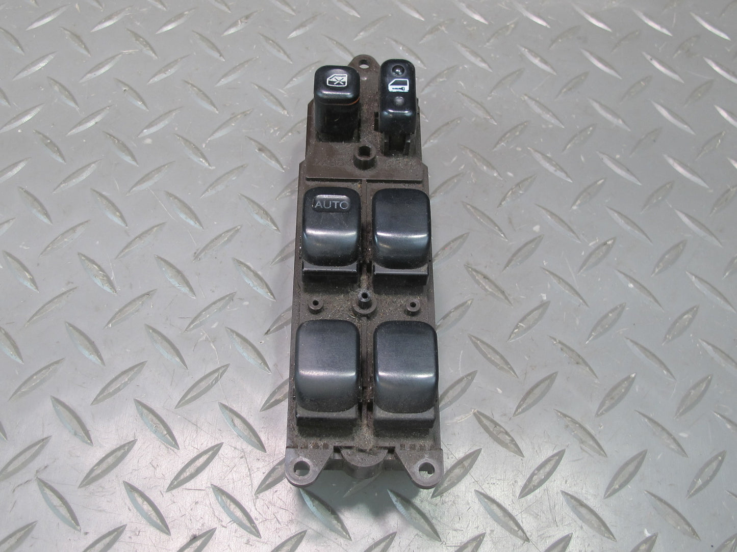 01-05 Lexus JCE10L IS300 Front Left Door Master Power Window Switch OEM