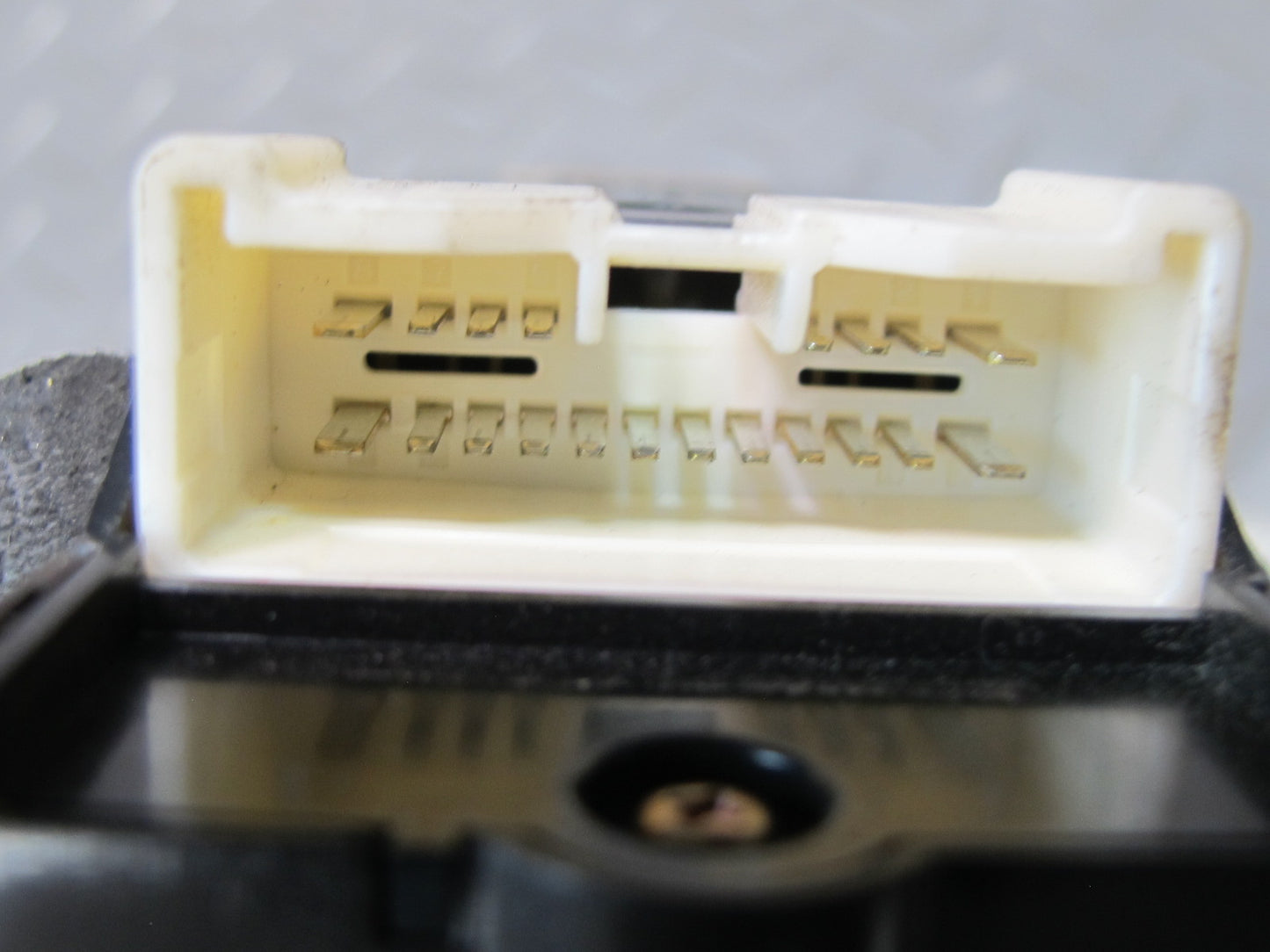 01-05 Lexus JCE10L IS300 Front Left Door Master Power Window Switch OEM