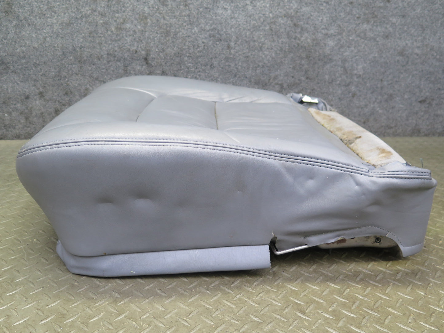 98-00 Lexus UCF20 LS400 Front Right Seat Lower Leather Cushion Gray w Switch OEM