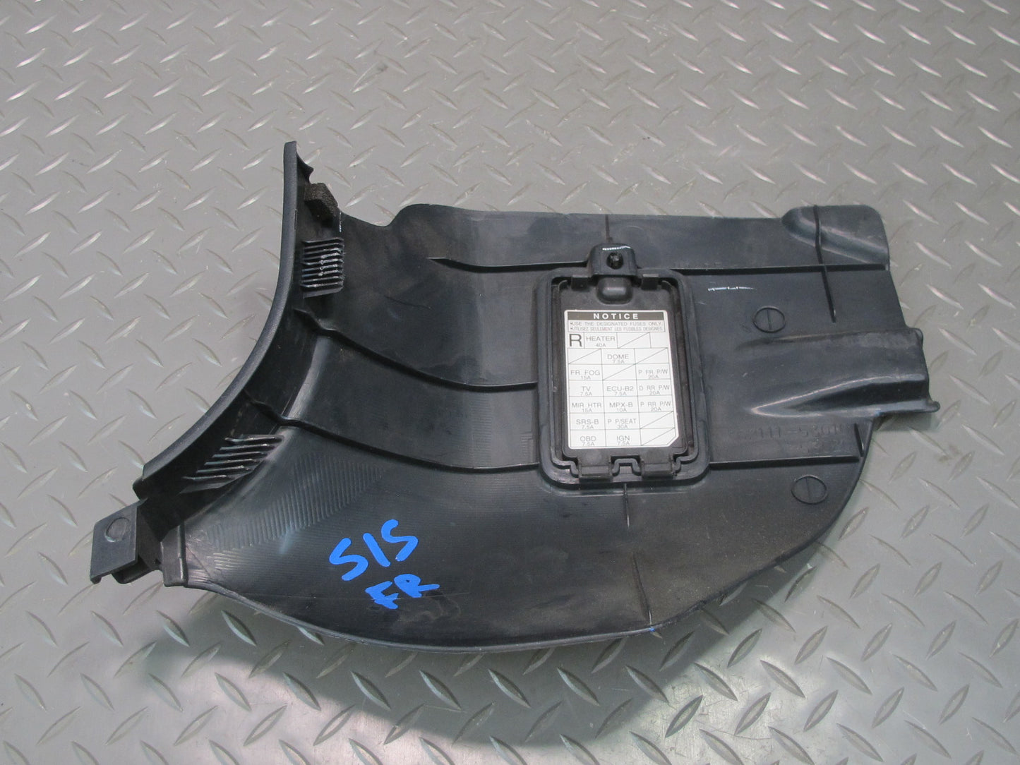 01-05 Lexus JCE10L IS300 Front Left & Right Lower Kick Trim Cover Panel Set OEM