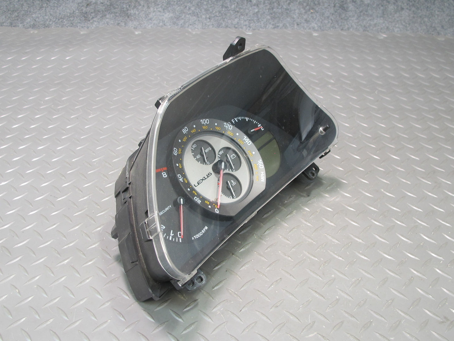 2001 Lexus JCE10L IS300 A/T Instrument Cluster Gauge Speedometer 83800-53220 OEM