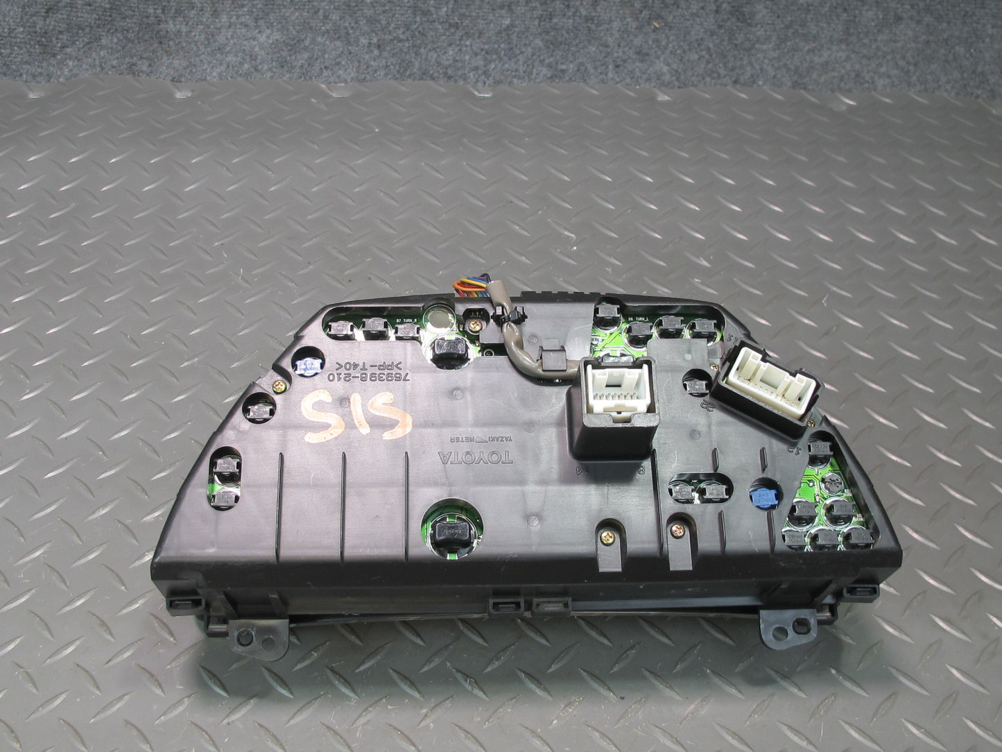 2001 Lexus JCE10L IS300 A/T Instrument Cluster Gauge Speedometer 83800-53220 OEM