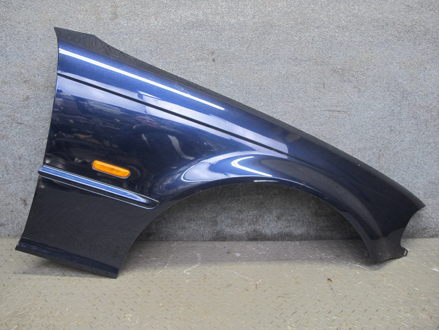 01-03 BMW E46 330ci Coupe Convertible Front Right Fender Shell Cover Panel OEM