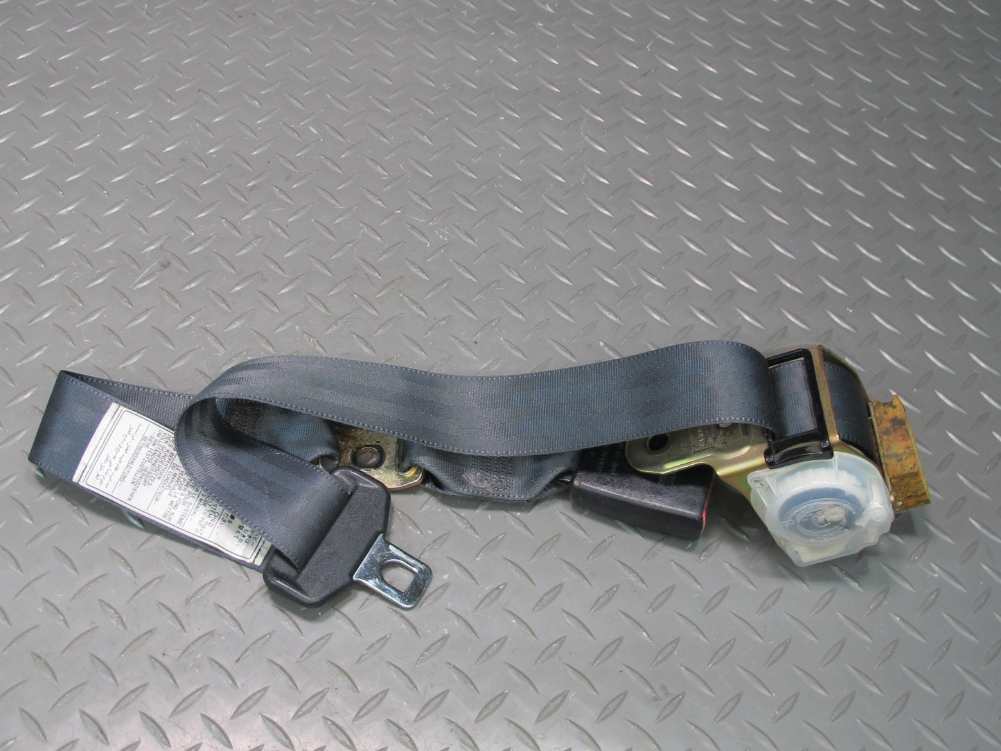 01-05 LEXUS IS300 REAR LEFT CENTER RIGHT SIDE SEATBELT RETRACTOR SET OEM