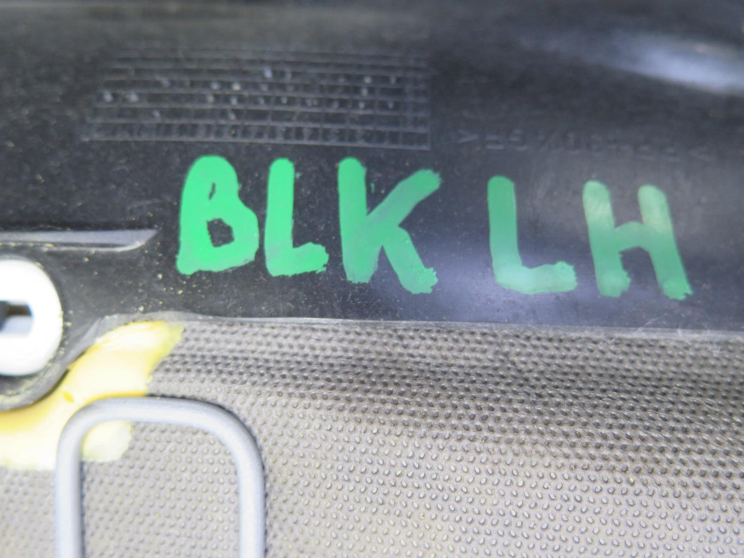 05-06 Mercedes R171 Slk-class Front Left Leather Seat Lower Cushion Beige OEM