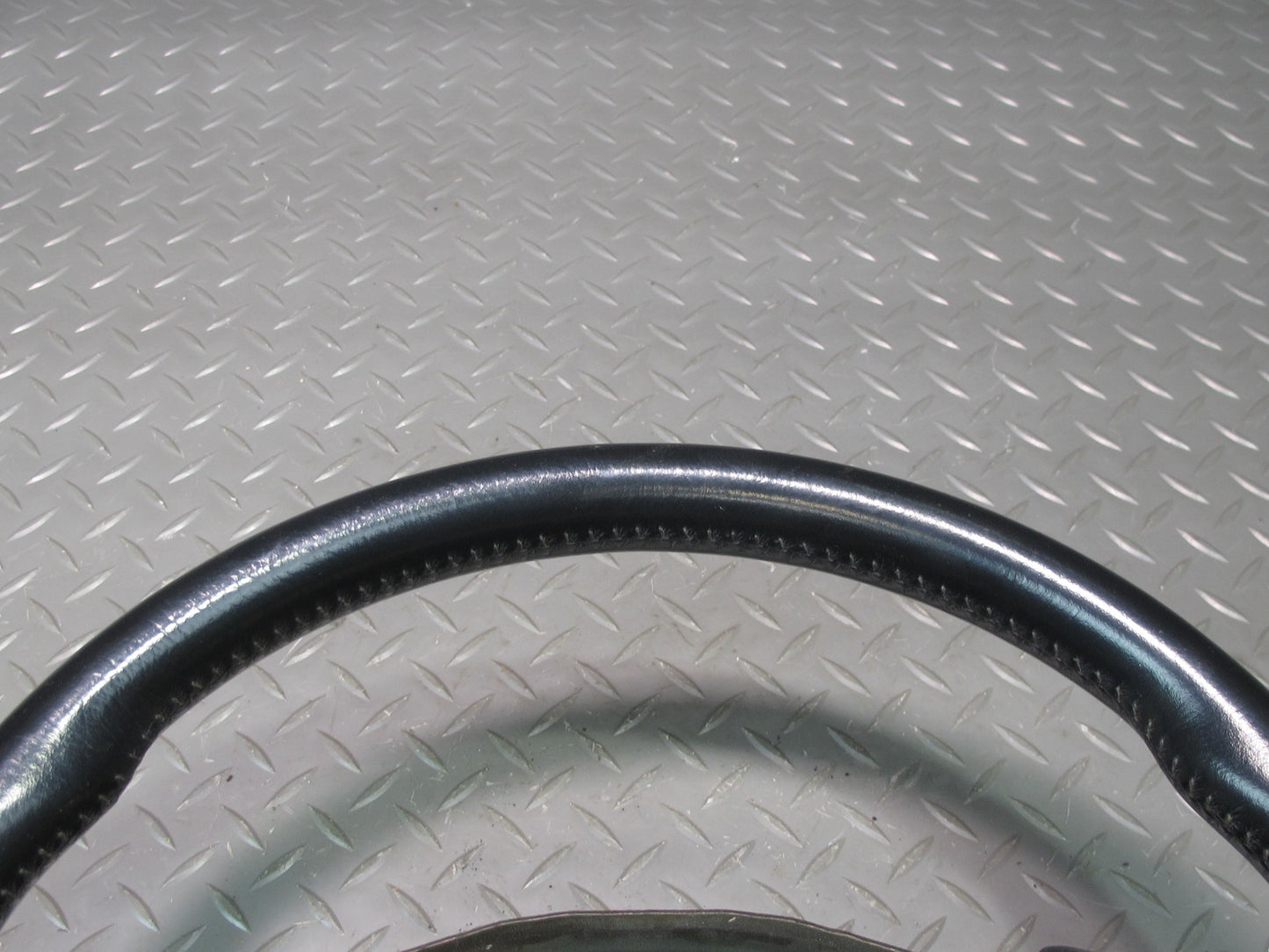 01-03 Lexus JCE10L IS300 A/T Leather Steering w Cruise & Controls OEM