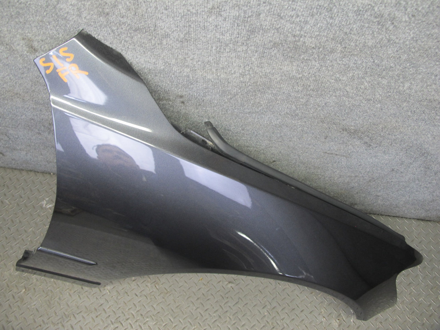 01-05 Lexus JCE10L IS300 Front Right Fender Shell Cover Panel Graphite Gray OEM