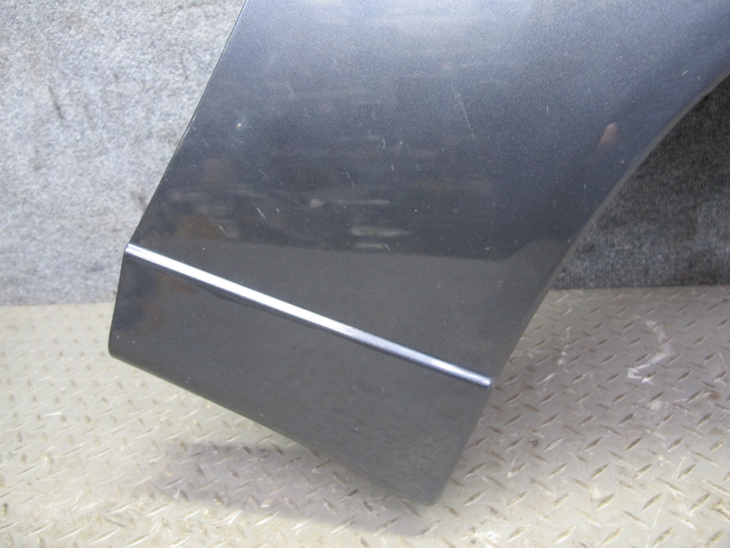 01-05 Lexus JCE10L IS300 Front Right Fender Shell Cover Panel Graphite Gray OEM