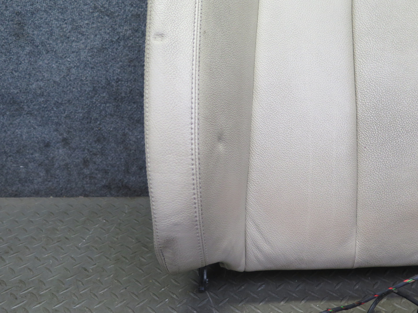 05-06 Mercedes R171 Slk-class Front Left Leather Seat Upper Cushion Beige OEM