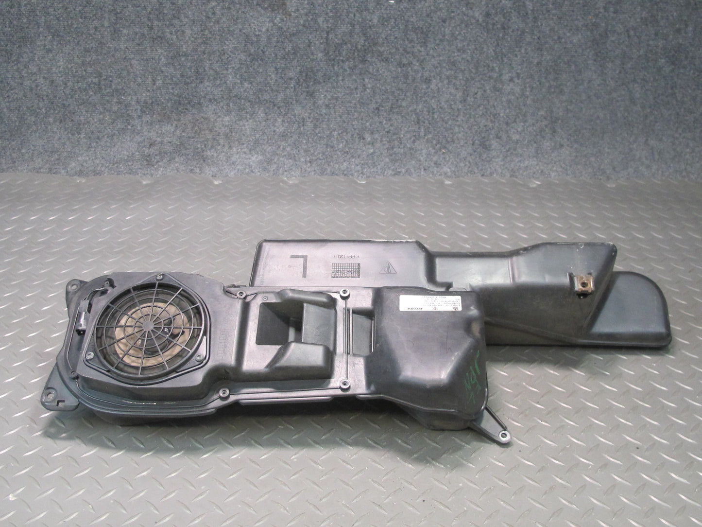 2002-2004 Porsche 911 996 Carrera Left & Right Door Bose Speaker Set of 2