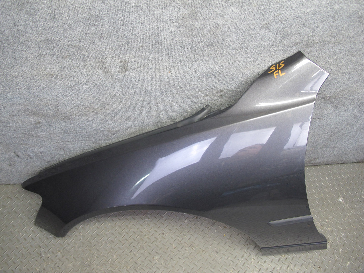 01-05 Lexus JCE10L IS300 Front Left Fender Shell Cover Panel Graphite Gray OEM