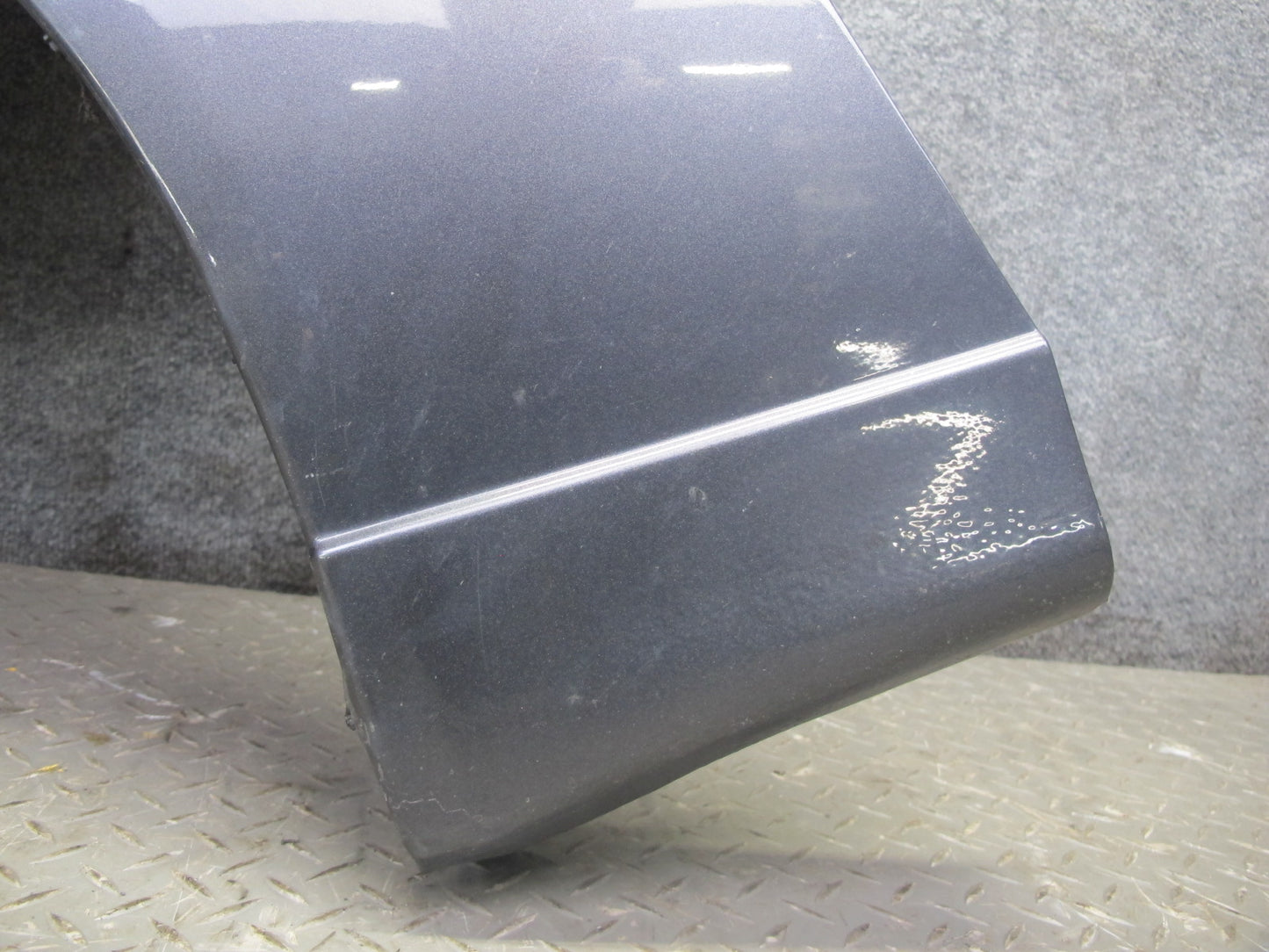 01-05 Lexus JCE10L IS300 Front Left Fender Shell Cover Panel Graphite Gray OEM