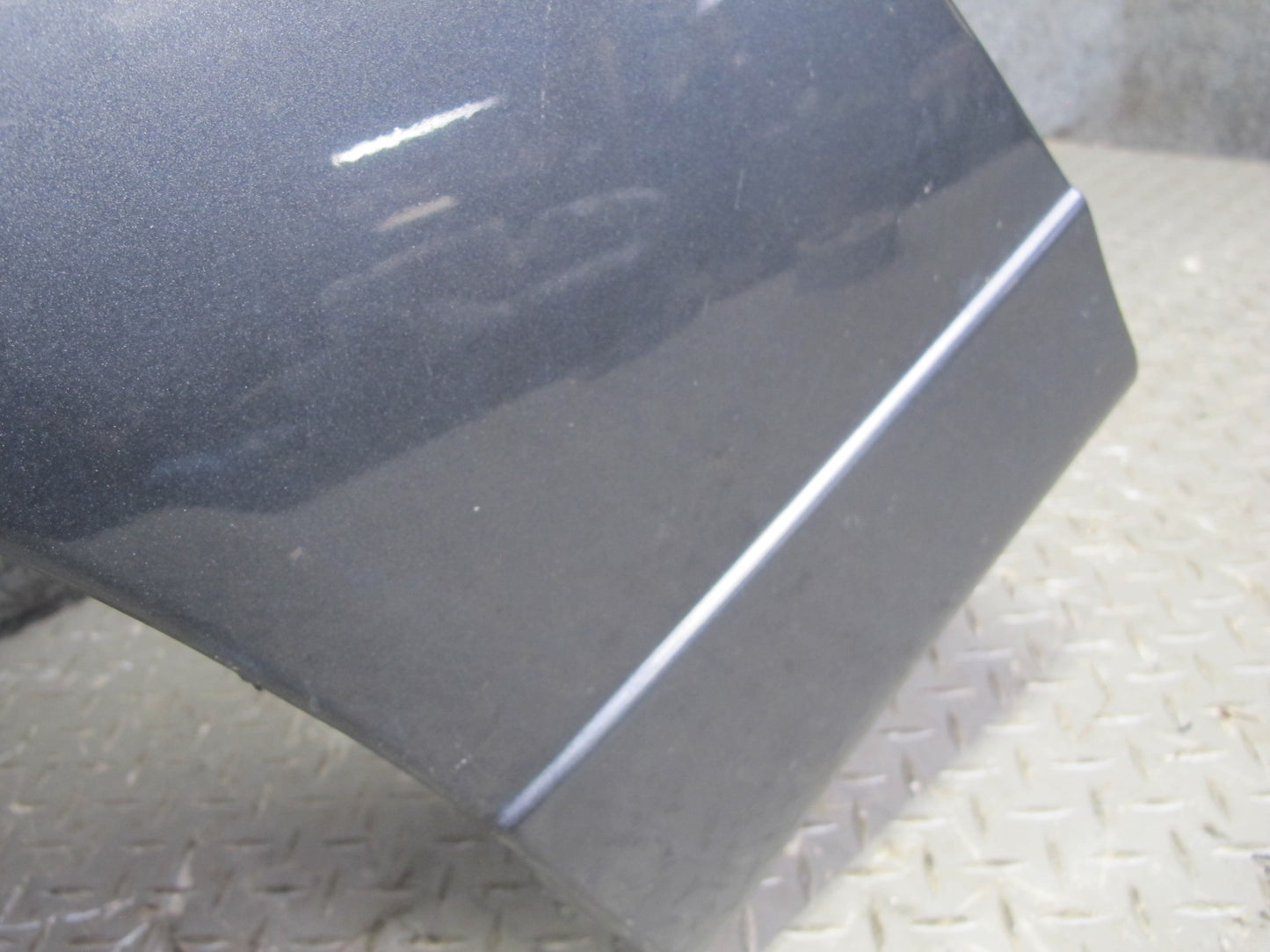 01-05 Lexus JCE10L IS300 Front Left Fender Shell Cover Panel Graphite Gray OEM