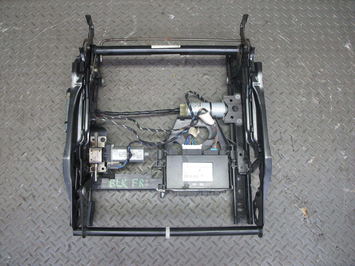 05-08 Mercedes R171 Slk-class Front Right Seat Track w Motors & Module Assy OEM