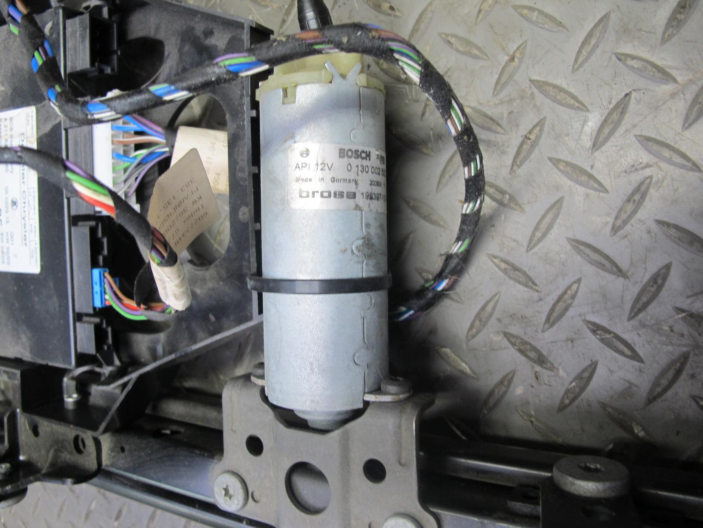 05-08 Mercedes R171 Slk-class Front Right Seat Track w Motors & Module Assy OEM