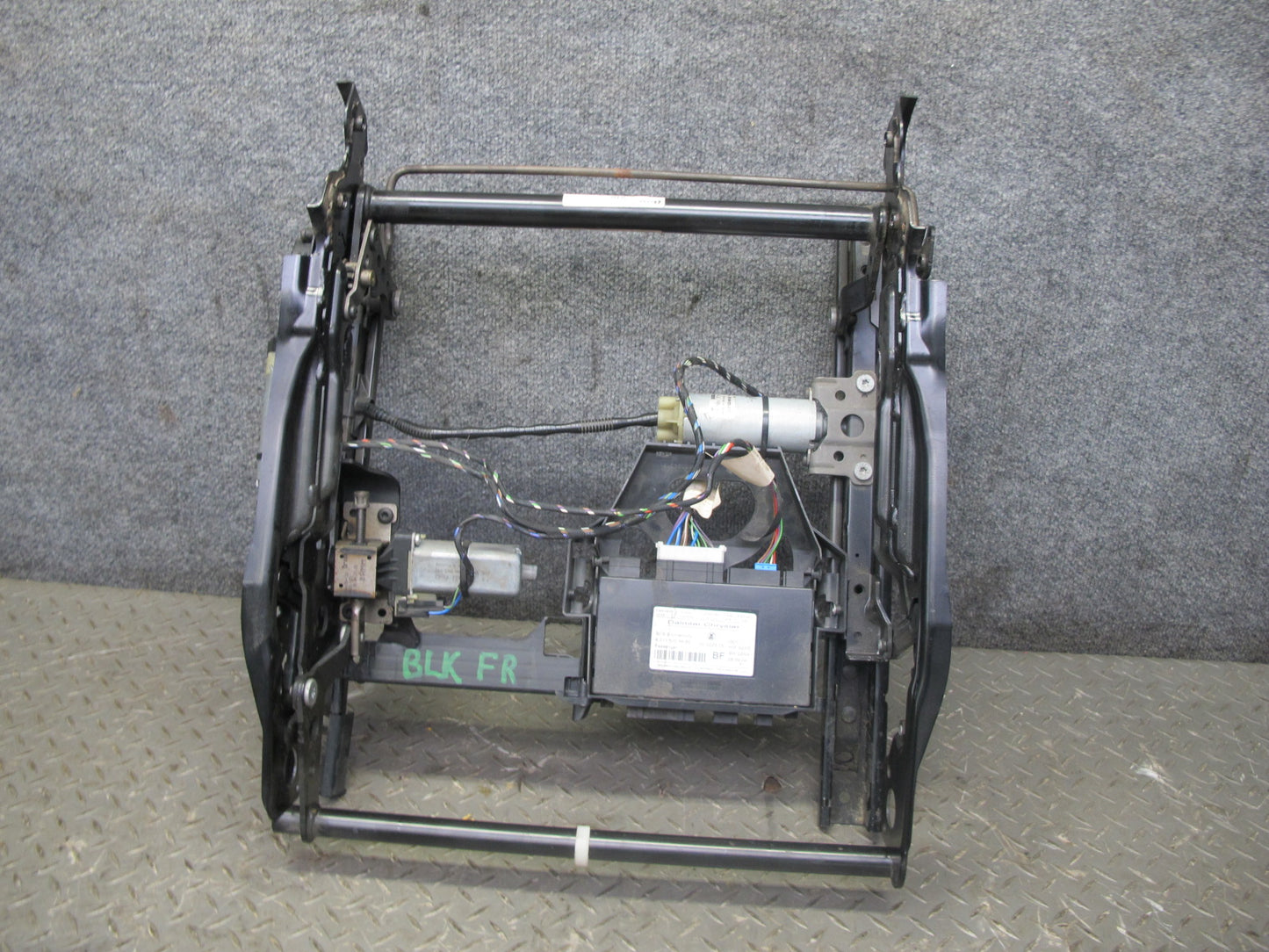 05-08 Mercedes R171 Slk-class Front Right Seat Track w Motors & Module Assy OEM