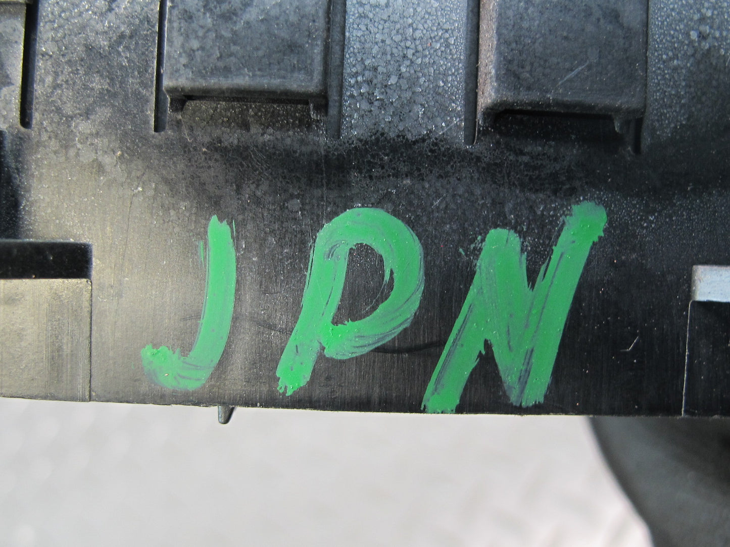 2000-2004 Porsche 911 996 Power Distribution Fuse Relay Box Module Unit