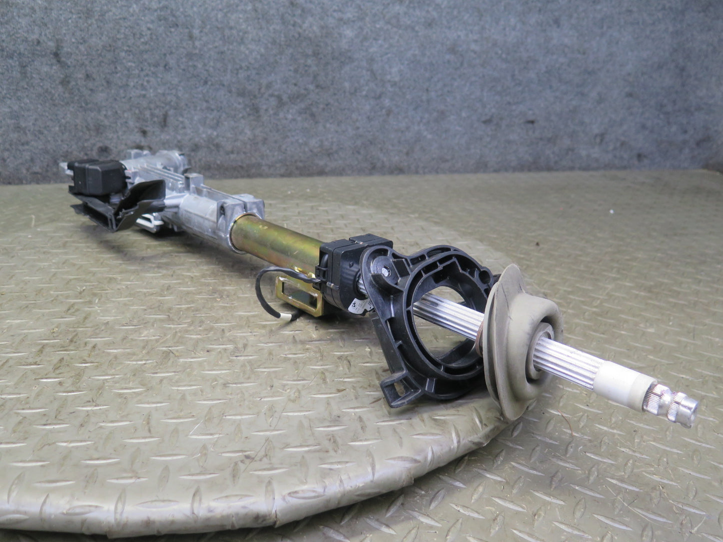 01-06 BMW E46 330ci M/T Steering Column 77K Miles OEM